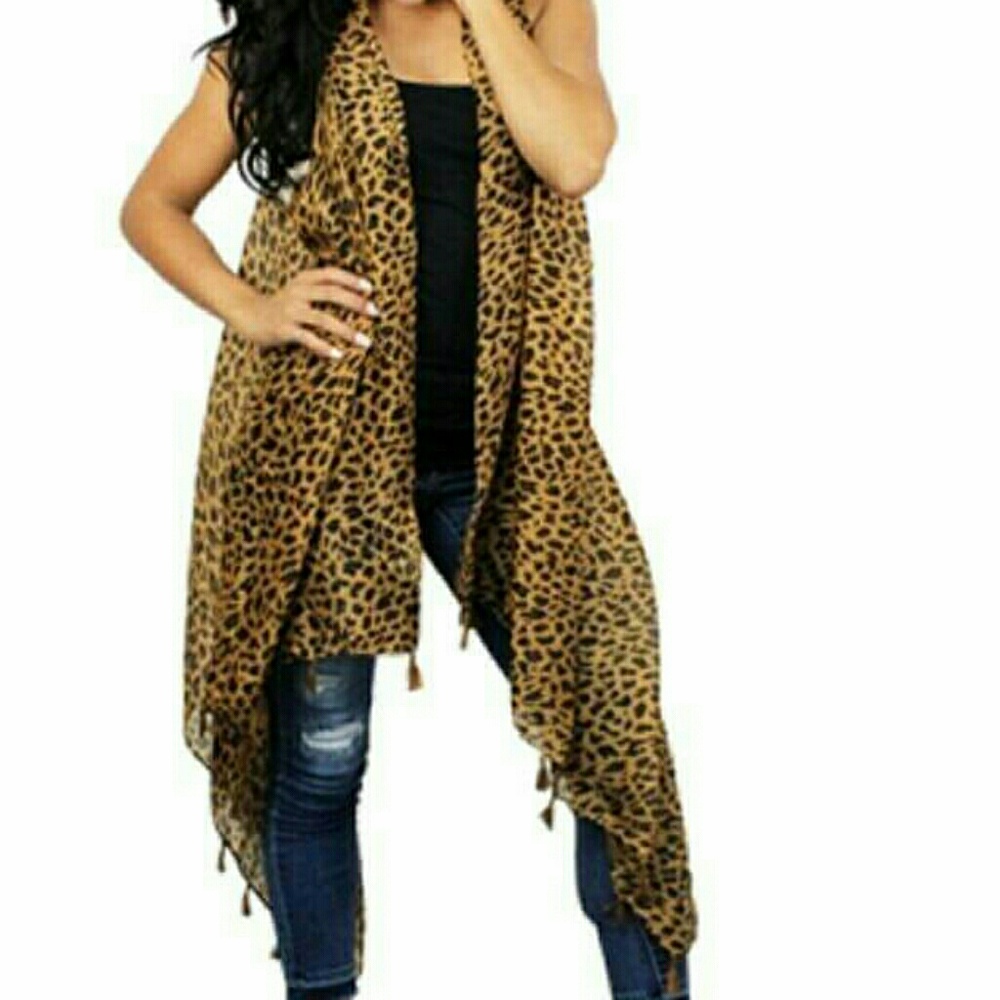 Leopard print kimono